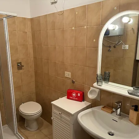 Apartment Maison Leti *